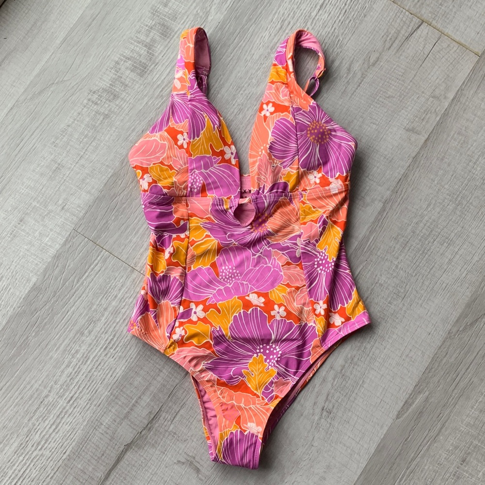Roxy Pink and Orange Floral  Women’s Swim One Piece, Size M.
